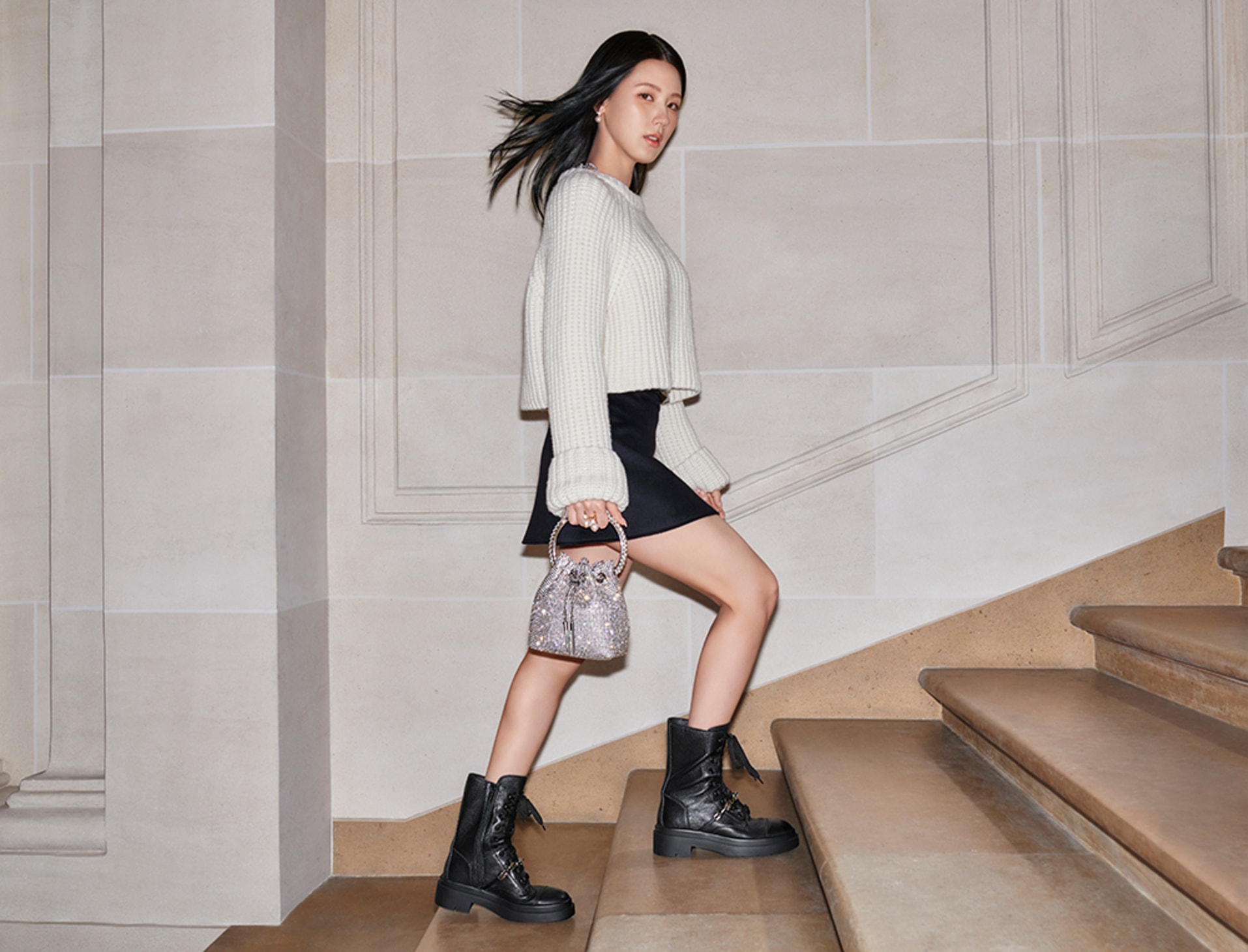 HOW TO STYLE THE AVENUE HANDBAG FAMILY