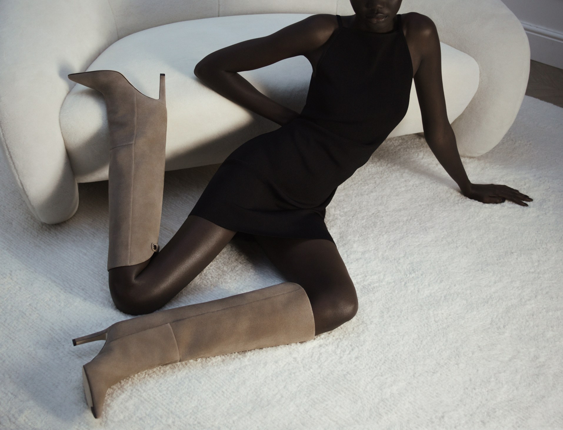 HOW TO STYLE THE AVENUE HANDBAG FAMILY