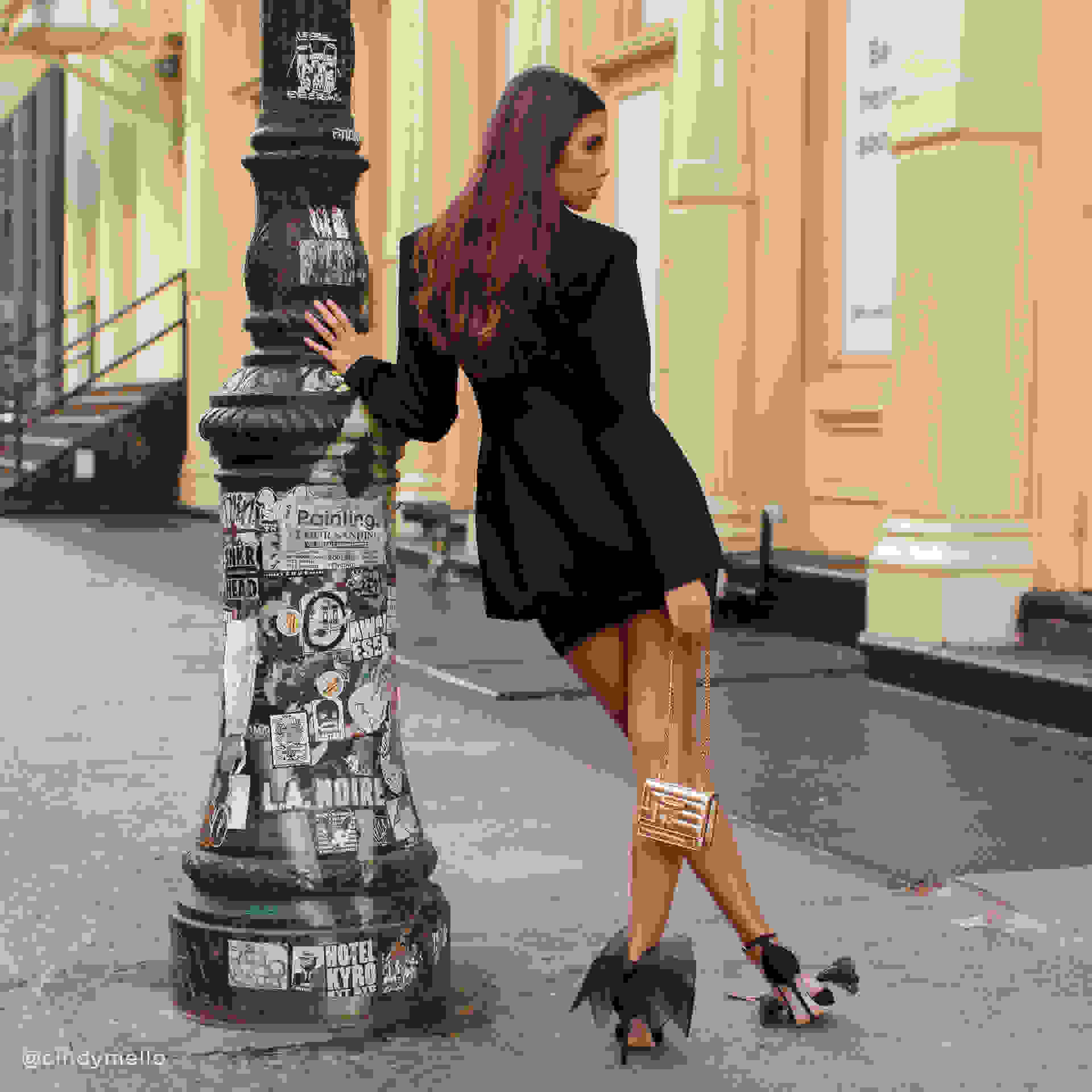How To Style The Avenue Handbag Family