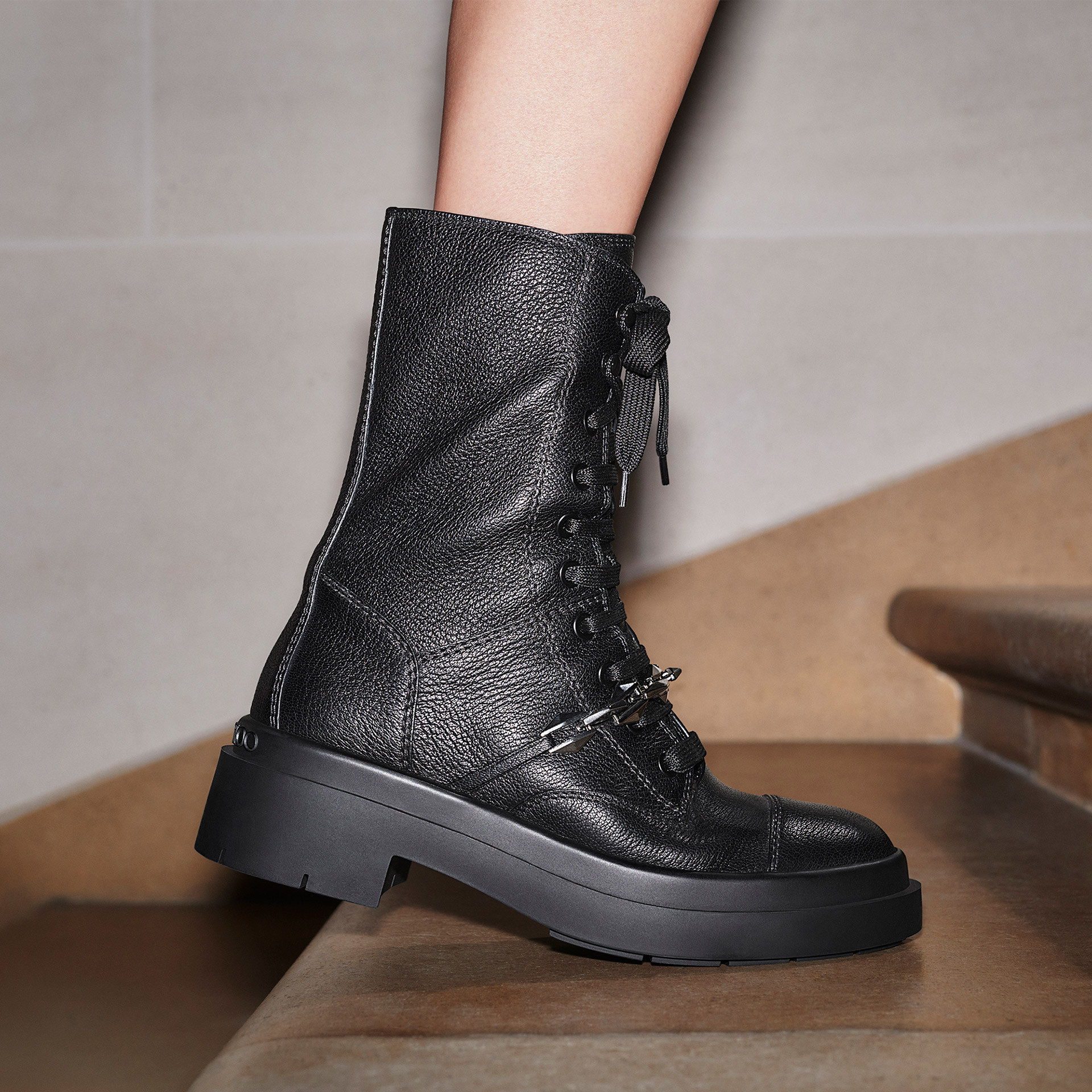 ブーツその他 Jimmy Choo BOOTS (NARIFLATAUQ BLAANT) Designer Boots for Women | Leather Boots | JIMMY CHOO US 