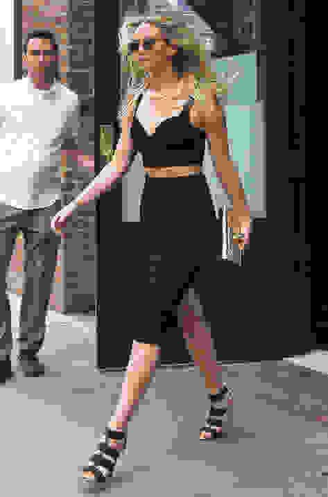 Jennifer Lawrence wearing Dulsa