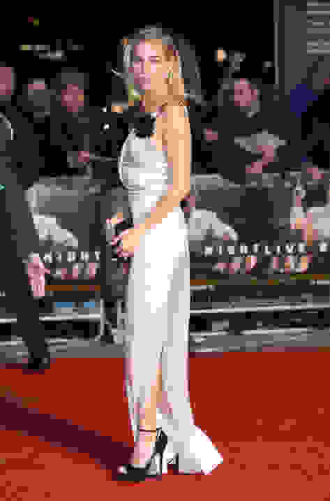Sienna Miller wearing PEARL