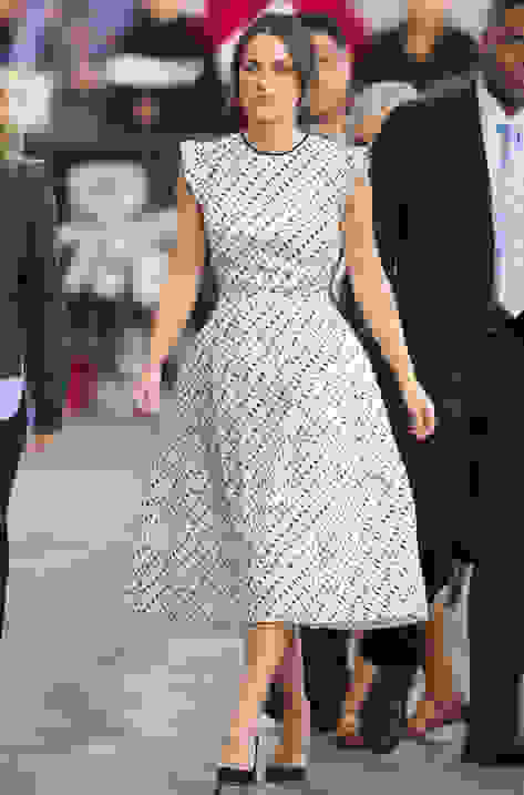 Keira Knightley wearing Mimi