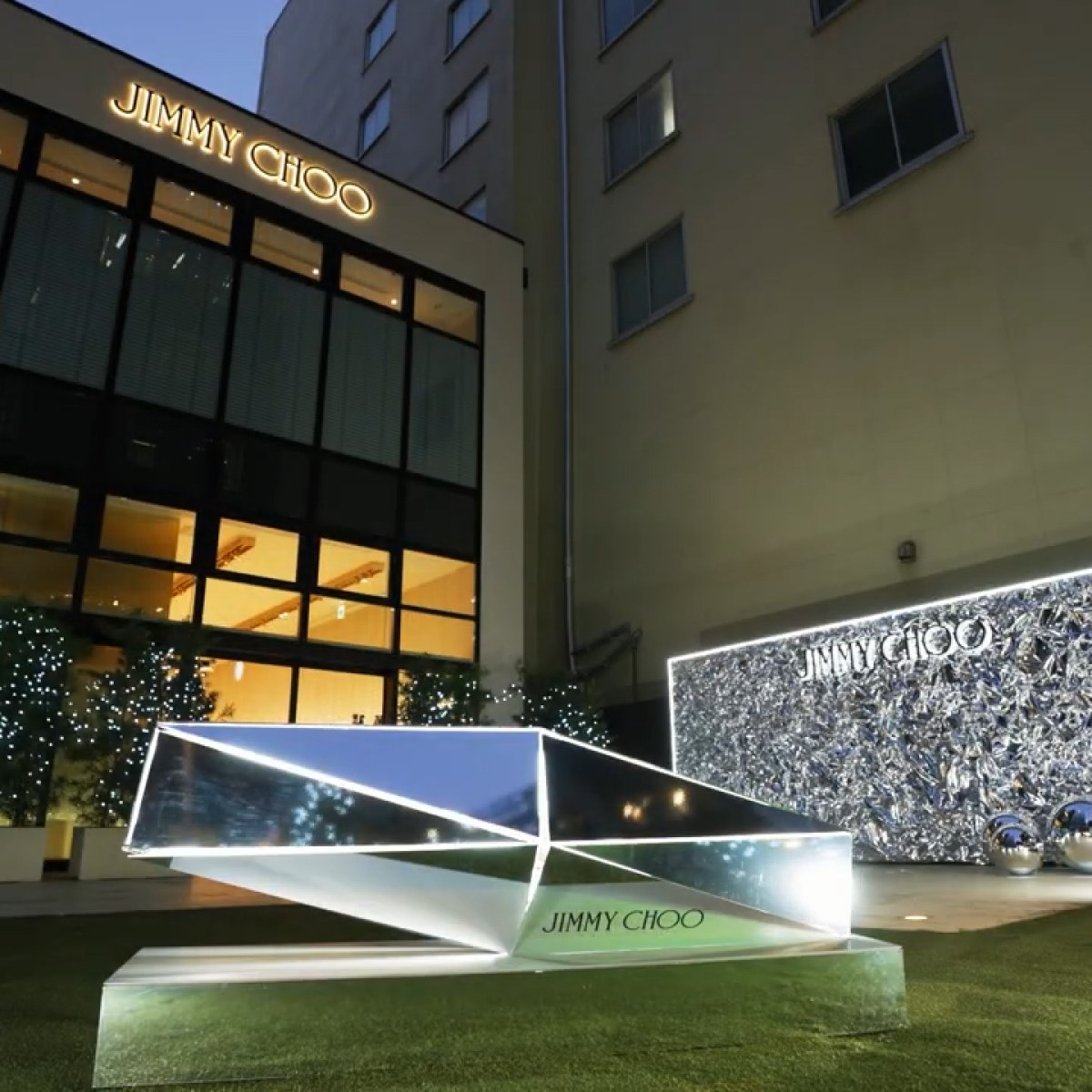 ビデオを再生する