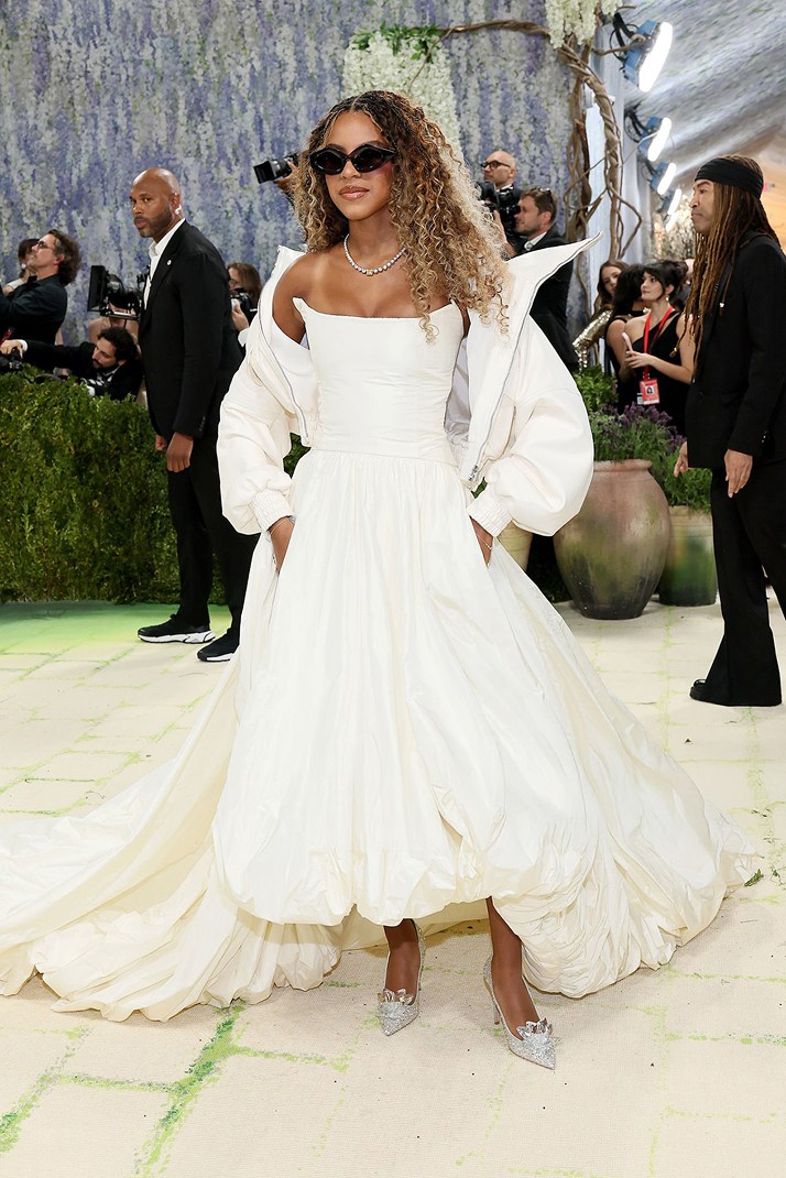 Blue Ivy Carter Wearing Alia